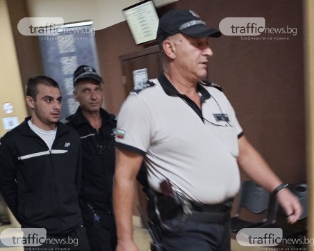 Трупът, оставен от 18-годишния Стойко край Пловдив – полуразложен, показват кадри от побоя