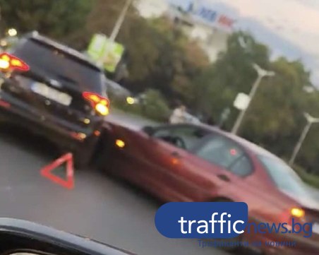 Катастрофа на кръговото на Панаира, движението е затруднено