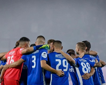 Арестуваха фенове на Спартак Варна след боя над треньора