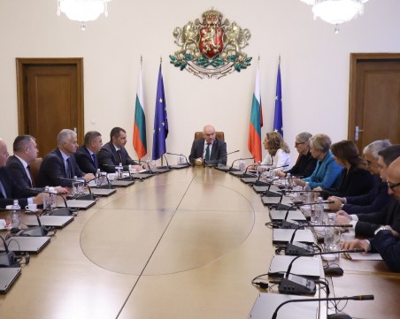 Авиоекип е в готовност да излети към Ливан, за да евакуира българите там