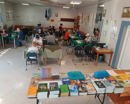 Десетки души се включиха в шахфестивал в Пловдив