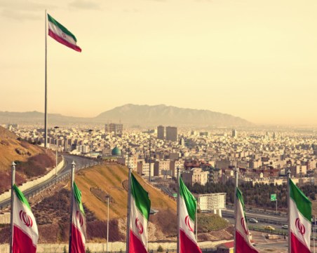 Иран: Няма да изпратим свои сили срещу Израел