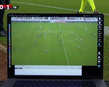 Култово! Моуриньо сложи лаптопа си пред камера след отменен гол