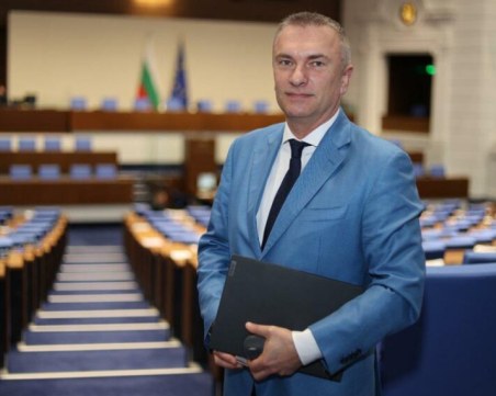 Антикорупционната комисия влезе в имот на Джейхан Ибрямов, той е задържан