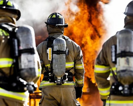 Ливан: Израелски огън уби над 40 спасители и пожарникари за три дни