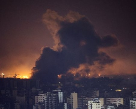 Израел бомбардира летището в Бейрут