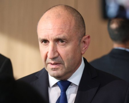 Радев: Свидетели сме на множество сигнали за купен и корпоративен вот