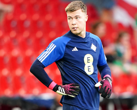 Северна Ирландия без титулярния си вратар срещу България