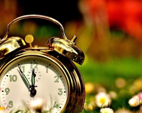 В изборния ден на 27 октомври връщаме часовниците назад