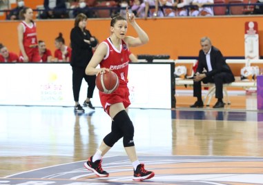 Сплав между младост и опит ще има в състава на