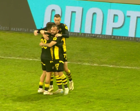 Ботев сломи Славия в битка на Колежа