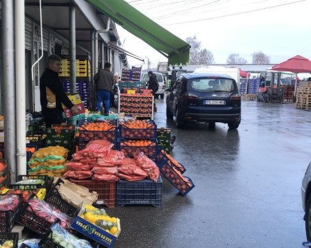 По-скъпи зеленчуци на борсата в Първенец! Причината - сухото време