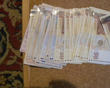 Mъж забрави торба с 36 000 евро на паркинг в Стара Загора