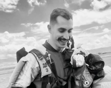 Майката на загиналия парашутист: Беше най-слънчевото дете, в петък трябваше да празнува рожден ден