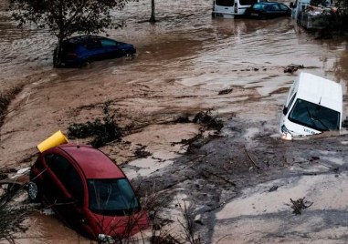 Поне петима са изчезнали в Югоизточна Испания при мащабни наводнения