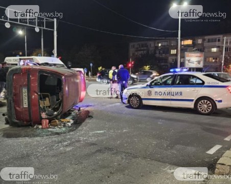 Нова тежка катастрофа на ключово кръстовище в Пловдив, кола се е обърнала