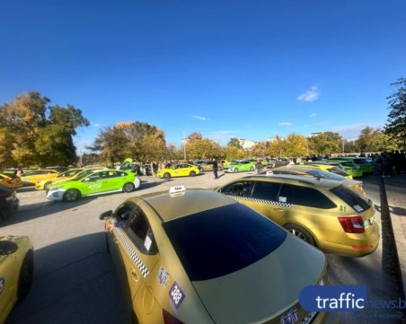 Такситата дават 15 дни на властите, заплашват с блокади
