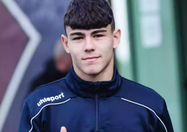 Треньорът на Ботев Пловдив Душан Керкез днес отблизо ще се