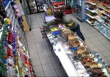 Почти двойно са се увелиличи кражбите от магазини Крадат се