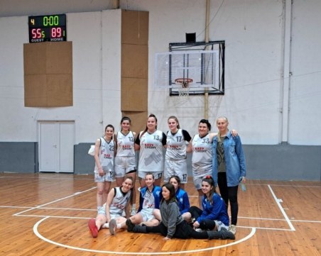 Жените на Академик загубиха от Монтана