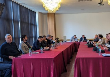 Управителният съвет на Българска федерация по Волейбол ще избере селекционер