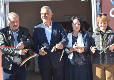 Нов физкултурен салон бе открит в ОУ Граф Николай Игнатиев