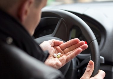 Полицията залови 54 годишен водач на Ауди да шофира по бул