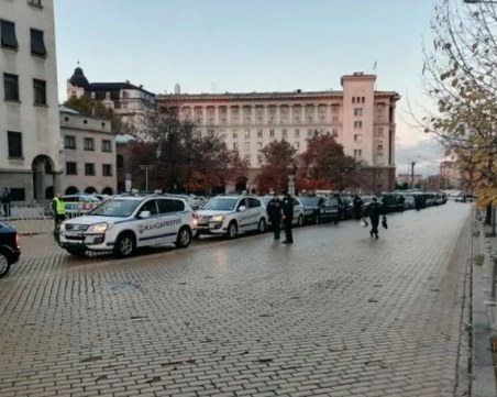 Има задържан заради протестите в София днес