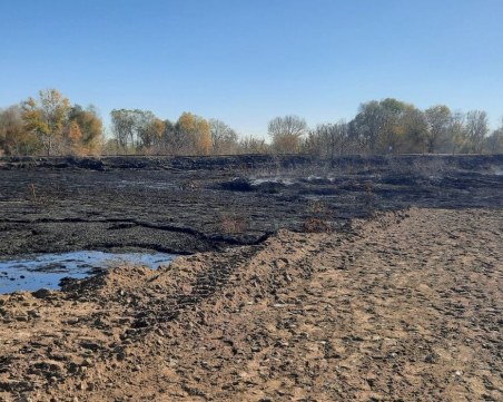 Пожарът на депото за утайки край Катуница е напълно ликвидиран