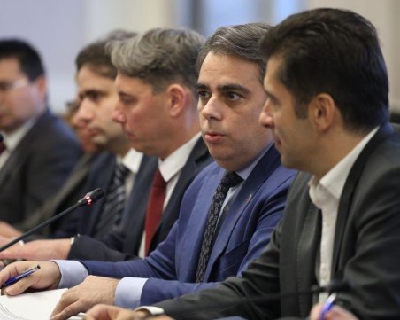 ПП-ДБ и БСП на среща в парламента