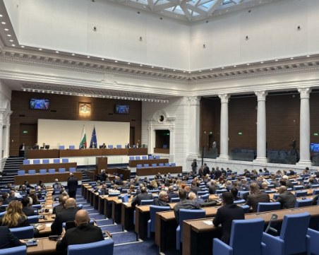 БСП се среща с пет парламентарни групи