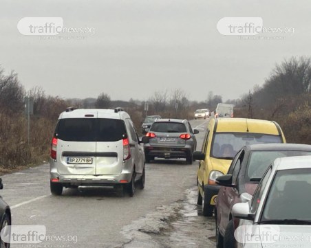 Пуснаха движението на пътя Пловдив-Карлово! Петима са в болница