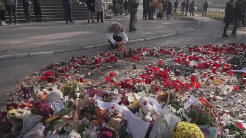 Месец след тежката трагедия в Нови Сад: Сърби отново блокираха града