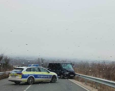 Катастрофа на пътя Пазарджик-Пещера, има пострадали