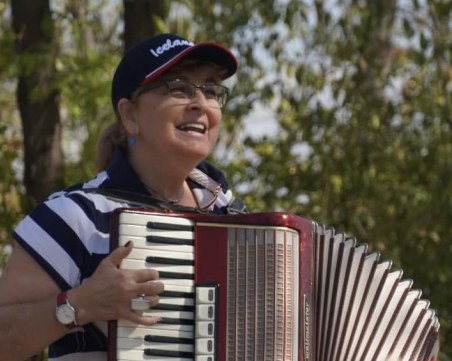 Здравка Андреева-Дади: Няколко поколения деца пораснаха в детската музикална работилница