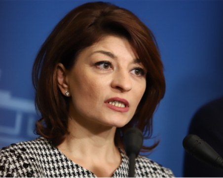 Десислава Атанасова ще разглежда поисканото тълкуване за състава на ВСС