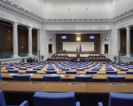 И десетият опит не се увенча с успех: Няма избран председател на НС