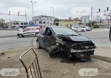 Катастрофа е станала тази сутрин на Брезовско шосе Ударили са