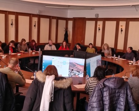 Агенцията за закрила на детето организира среща заради със случаите на насилие от деца в молове