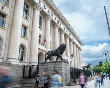 Прокуратурата иска съдът да не вписва изключването на Пеевски от ДПС