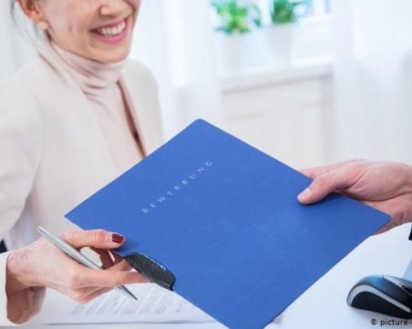 Липса на кадри: Най-търсени в Пловдивско са учители, лекари, шофьори и машинни оператори