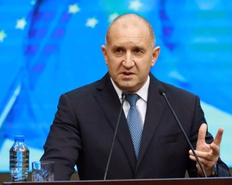 Румен Радев: Консултации с партиите ще започна още от вторник