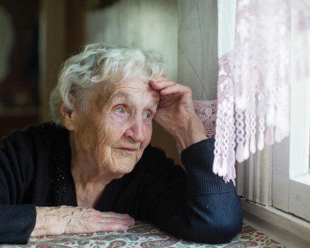 Изплащат пенсиите, но без добавките за Коледа