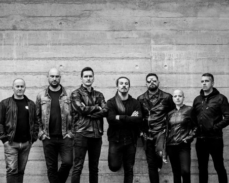 Посрещаме 2025 г. с група S.A.R.S. и празнична програма на площада в Пловдив