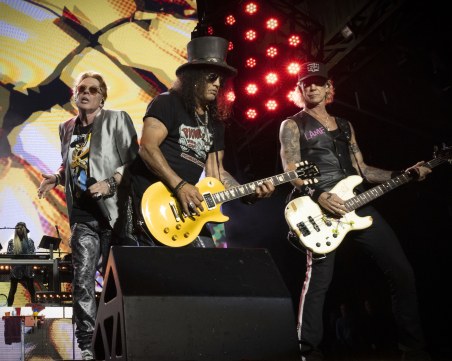 Пускат в продажба билетите за Guns N’ Roses за концерта в София