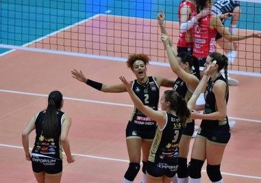 Женският волейболен шампион Марица Пловдив загуби от най силния отбор в