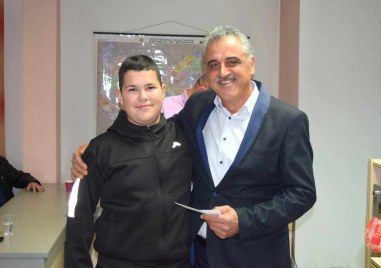 В навечерието на Рождественските празници 269 деца в неравностойно положение