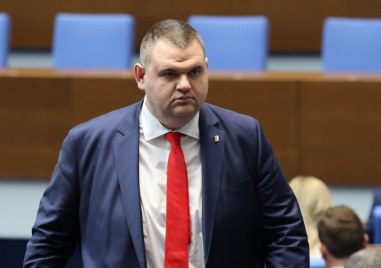 На консултации при президента групата ще отиде Аз няма да