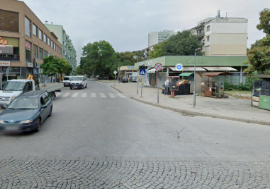 Още тази вечер се възстановява движението по подлез Модър Царевец и