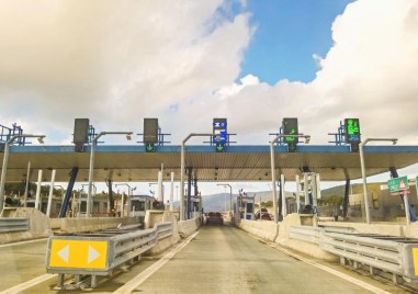 От 1 януари се покачват тол таксите в Гърция Увеличението е в